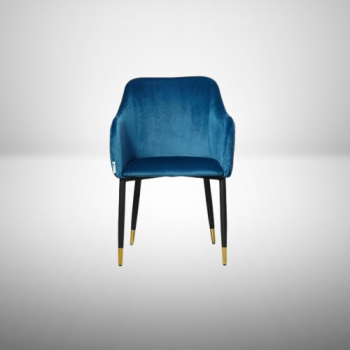 Velvet vs Leather Dining Chairs – Which is Better for UK Homes?
