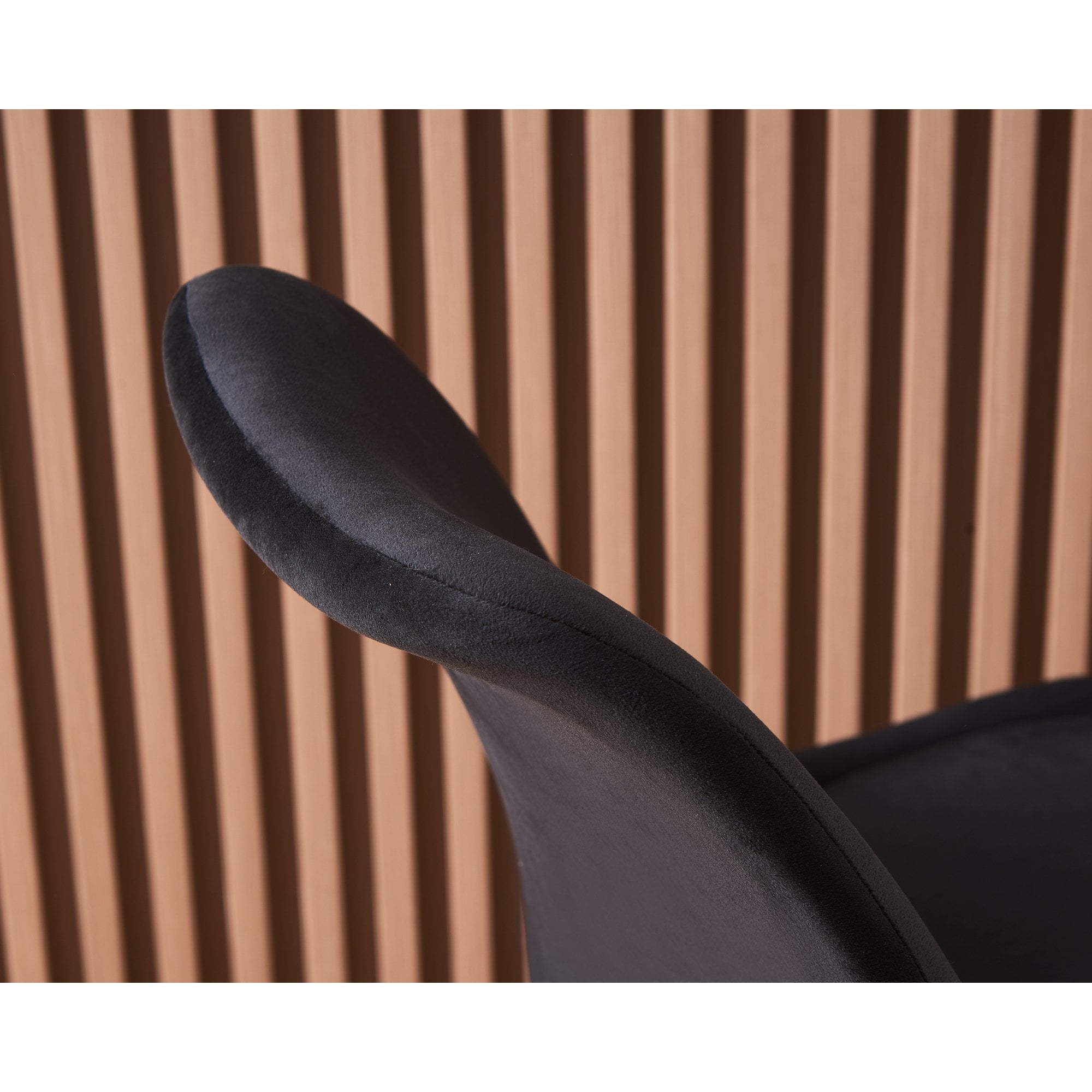 Sofia Velvet Dining Chair with Metal Legs - Retro Scandinavian Style - PN Home