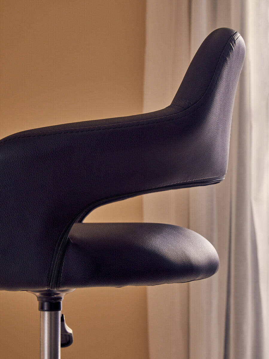 Fionna Black Home Office Chair with Curved Back - PN Home