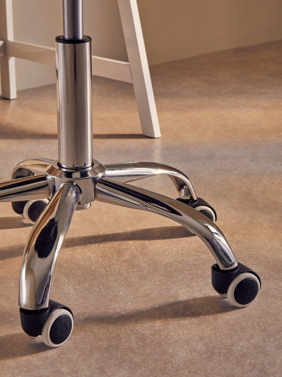 Fionna Black Home Office Chair with Curved Back - PN Home