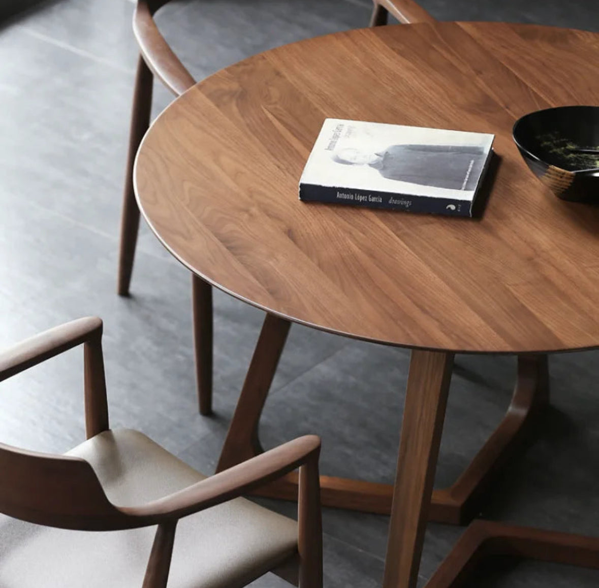 Bashira Dining Table - PN Home