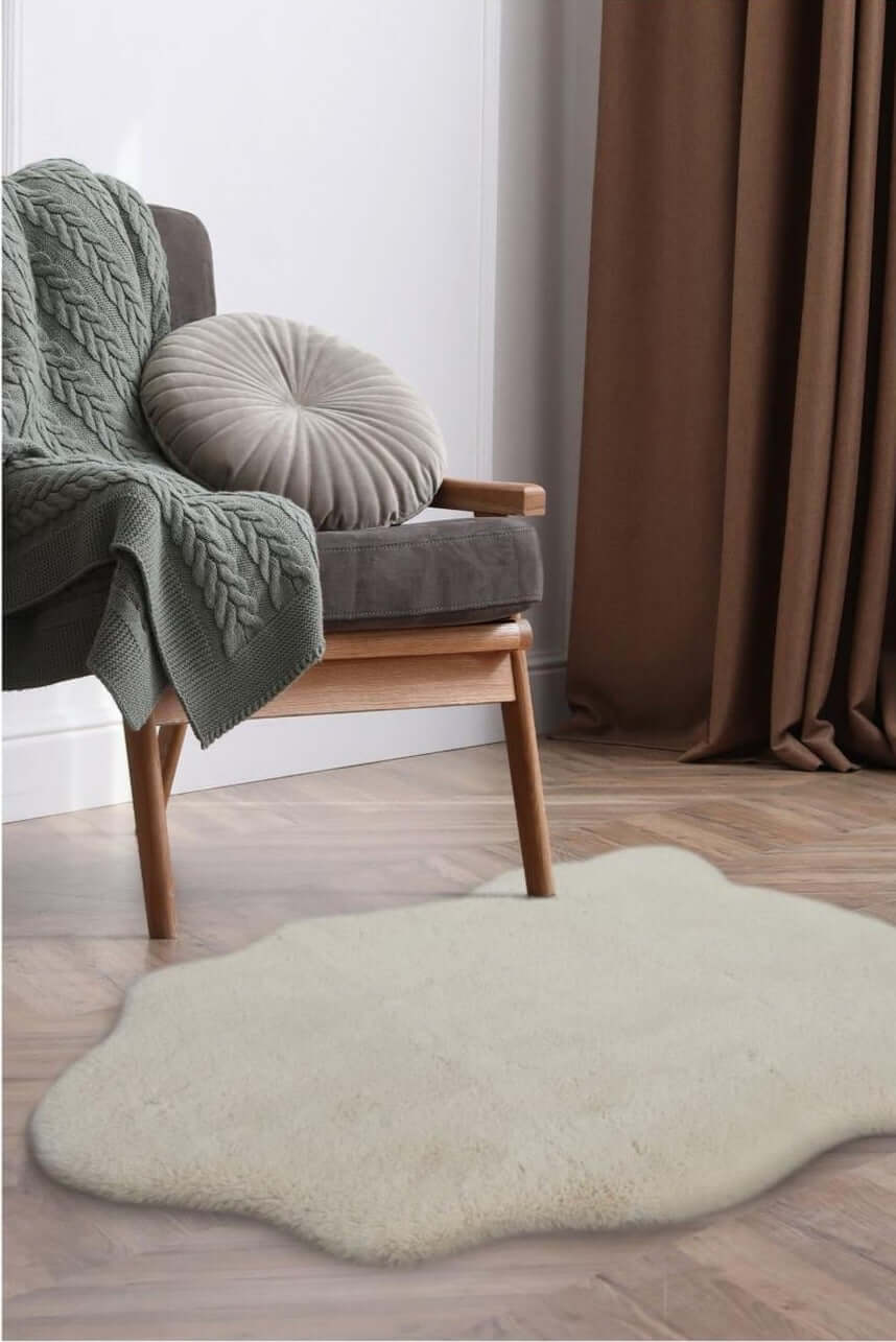Luxury White Faux Fur Rug - PN Home