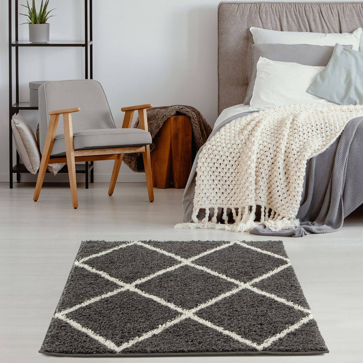 Moroccan Dark Grey Shaggy Rug | 540 - PN Home
