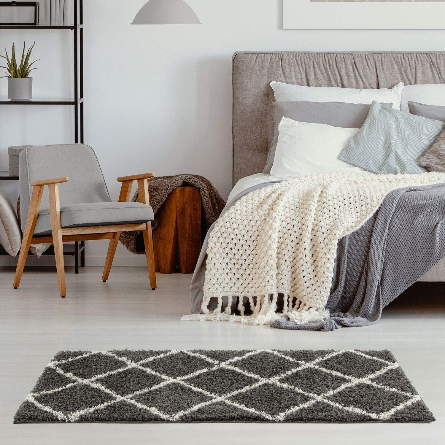 Moroccan Dark Grey Shaggy Rug | 540 - PN Home