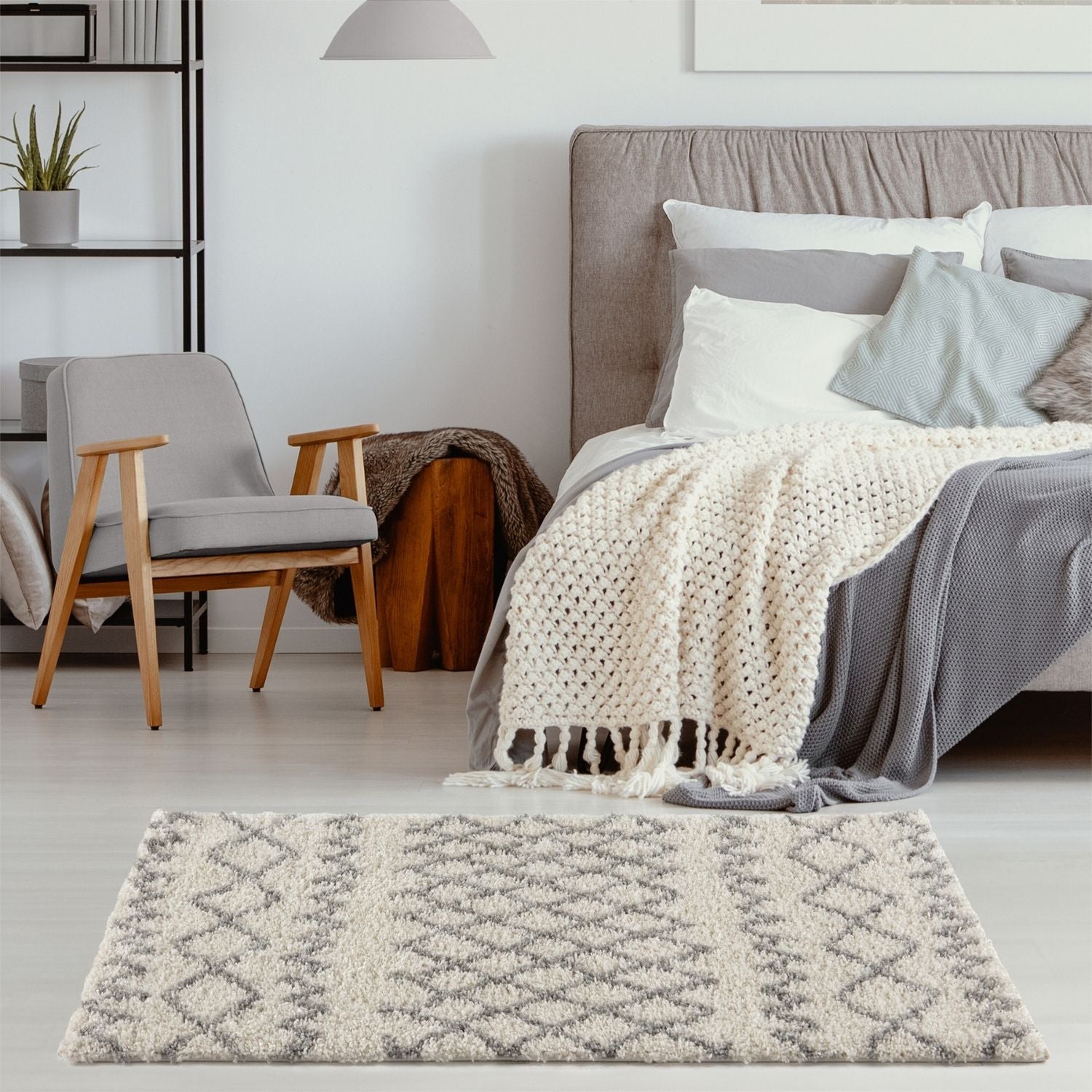Moroccan Ivory Grey Shaggy Rug | 900 - PN Home