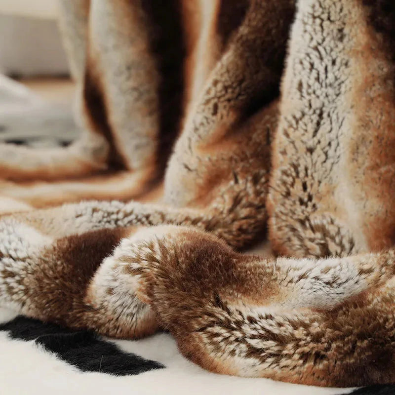 Takora Throw - PN Home