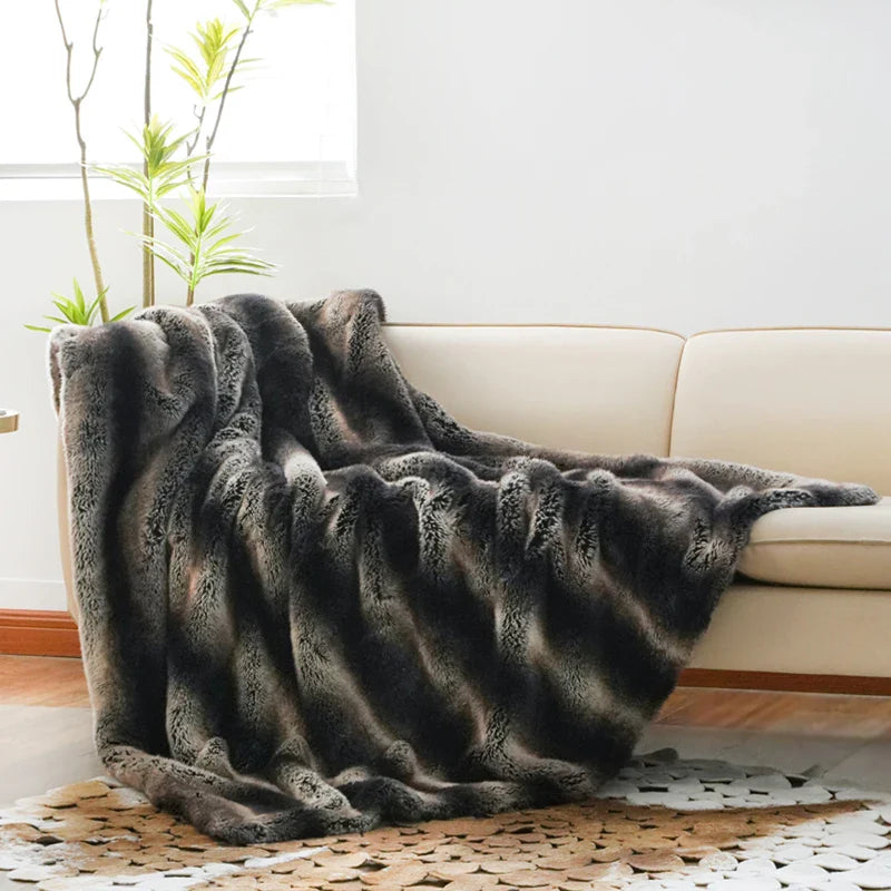 Takora Throw - PN Home