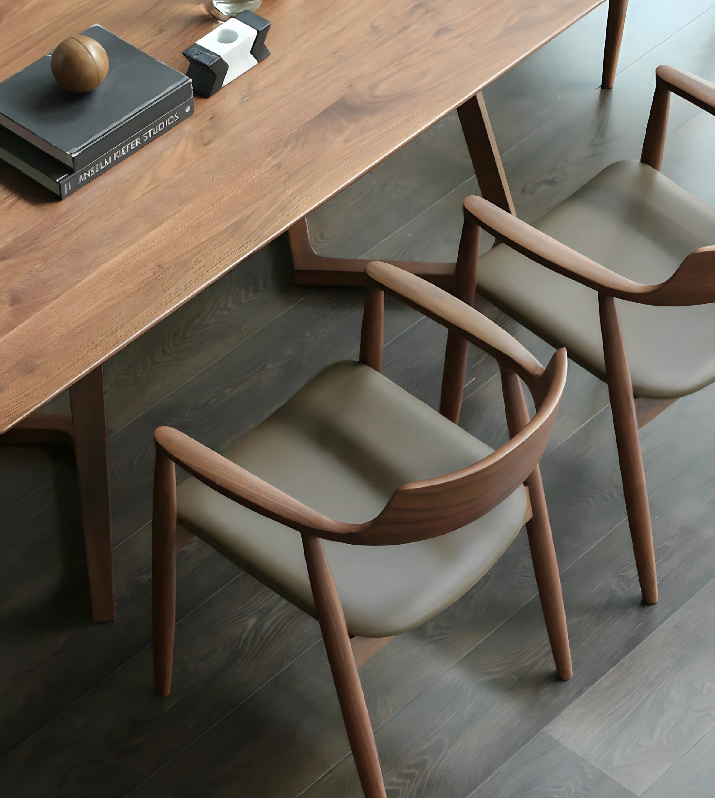 Yubi Chair - PN Home