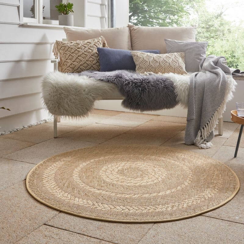 Indoor Outdoor Almendro Round Rug – Chevron Design - PN Home