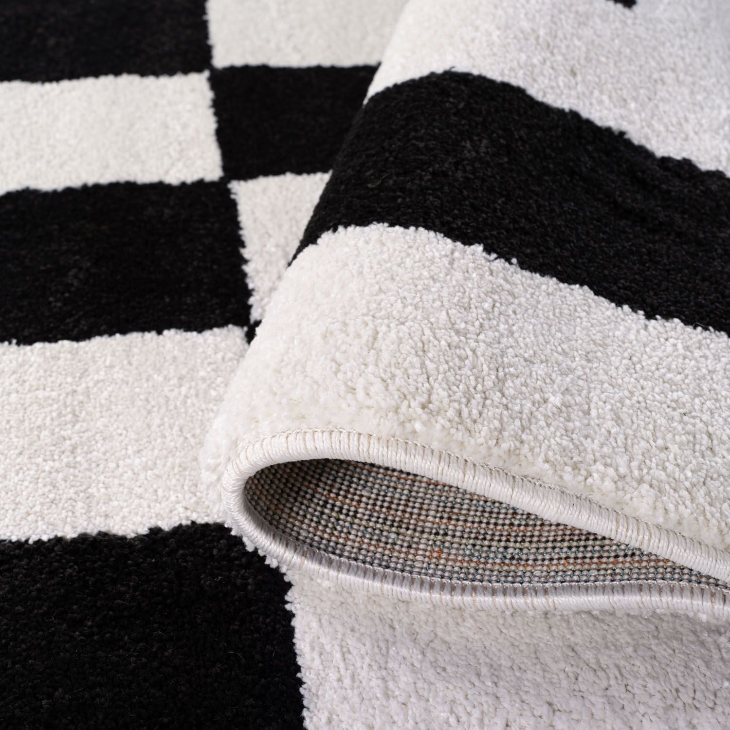 Joli Geometric Black & White Rug - PN Home