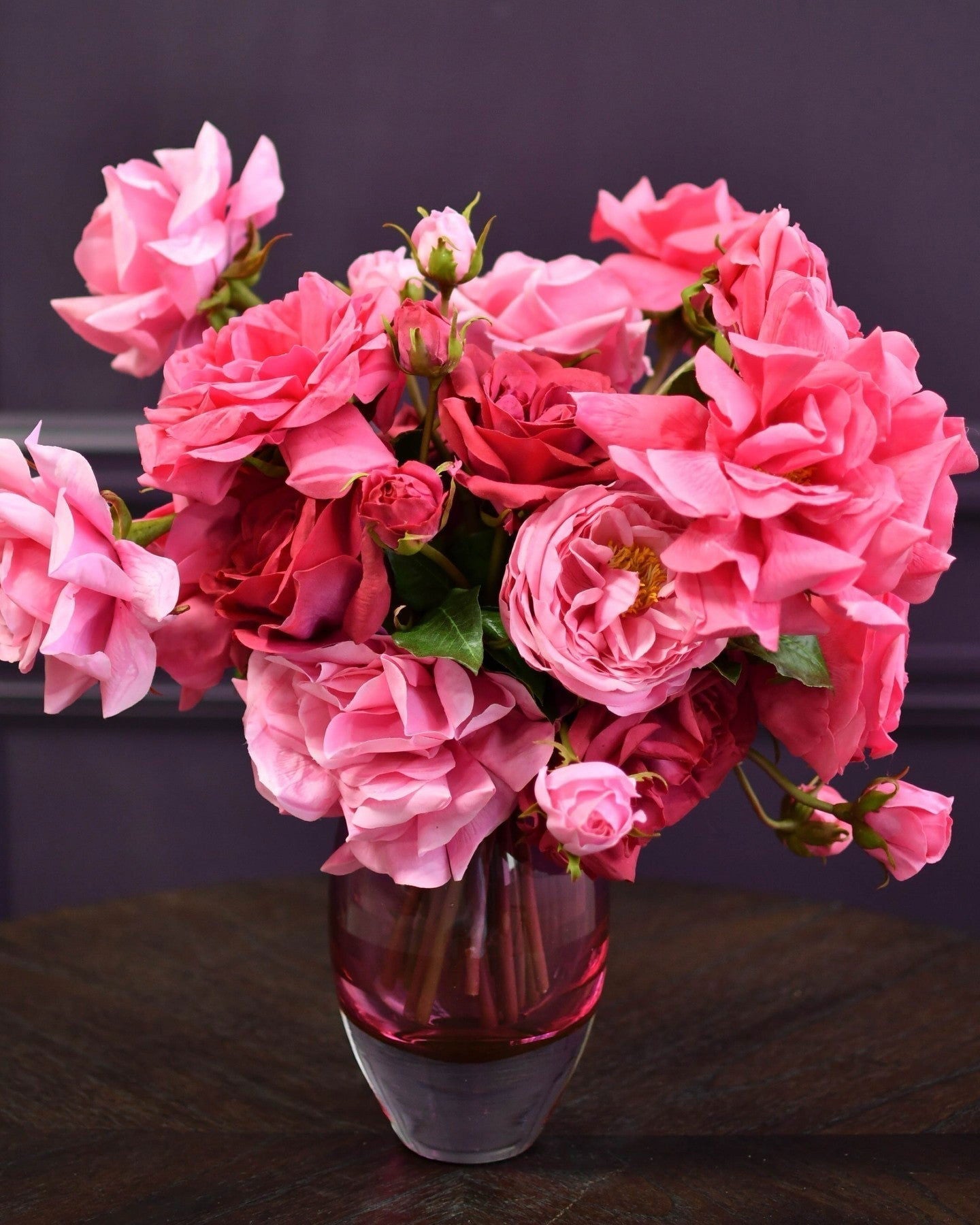 Ball VASE HOOLA - FUCHSIA Colour by DutZ