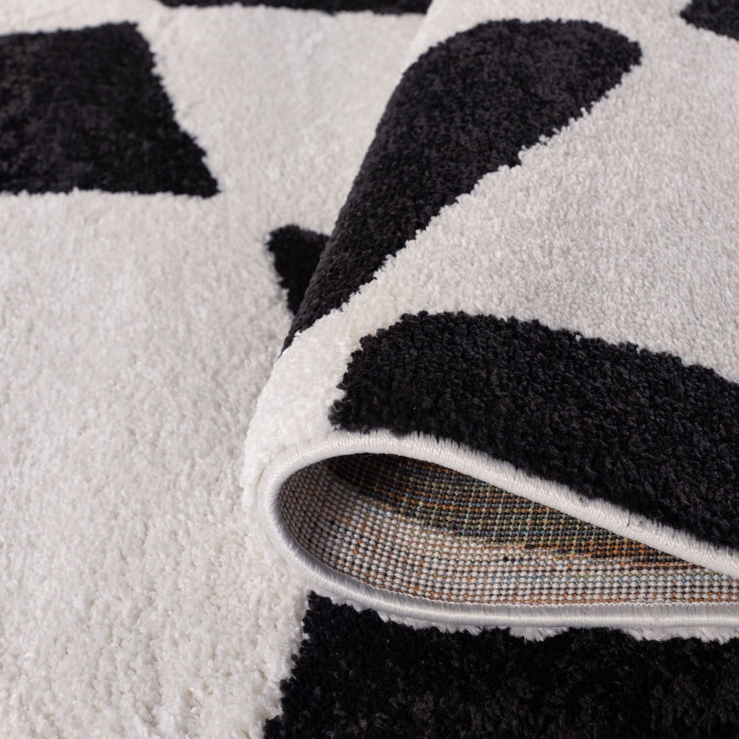 Joli Checkered Black & White Rug - PN Home