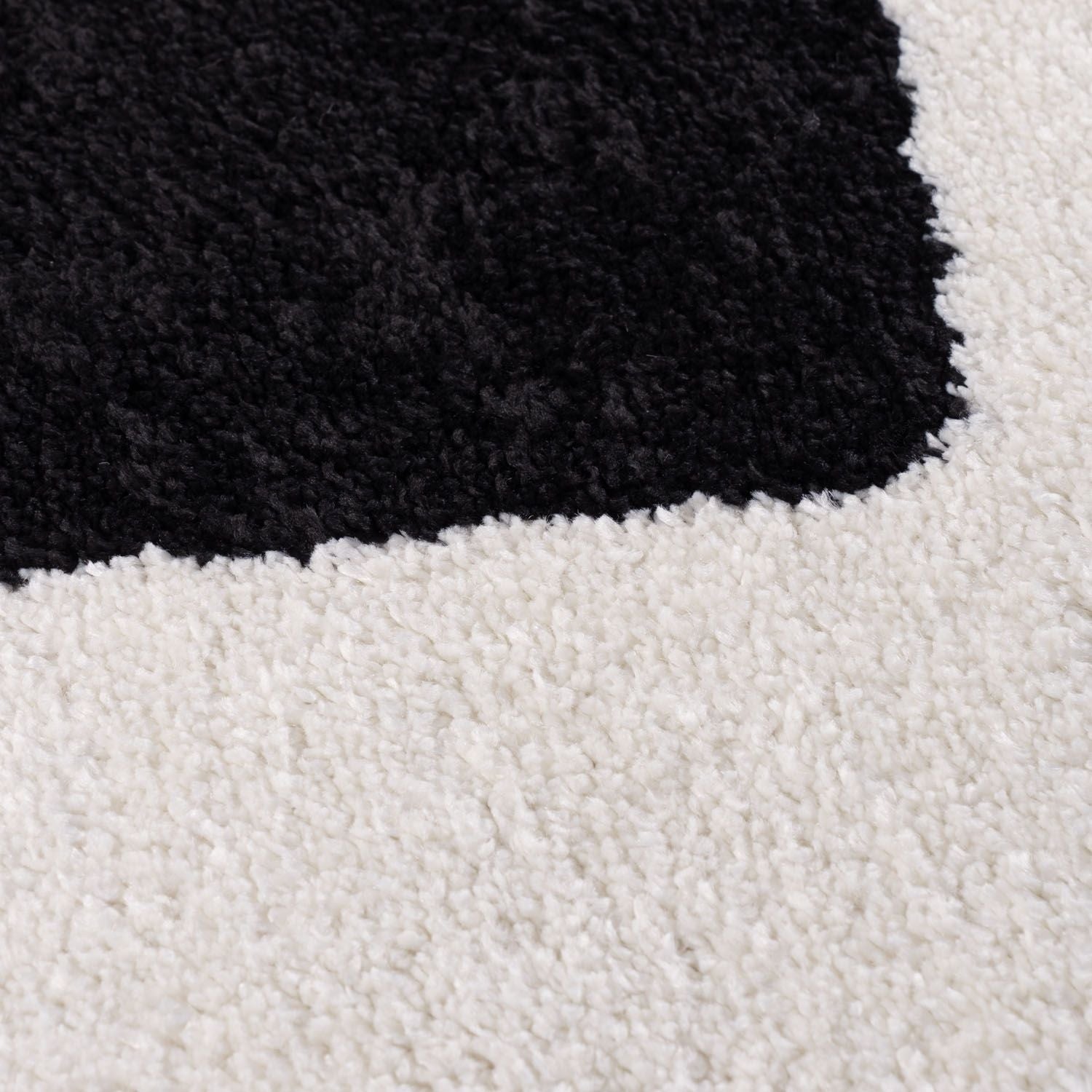 Joli Checkered Black & White Rug - PN Home