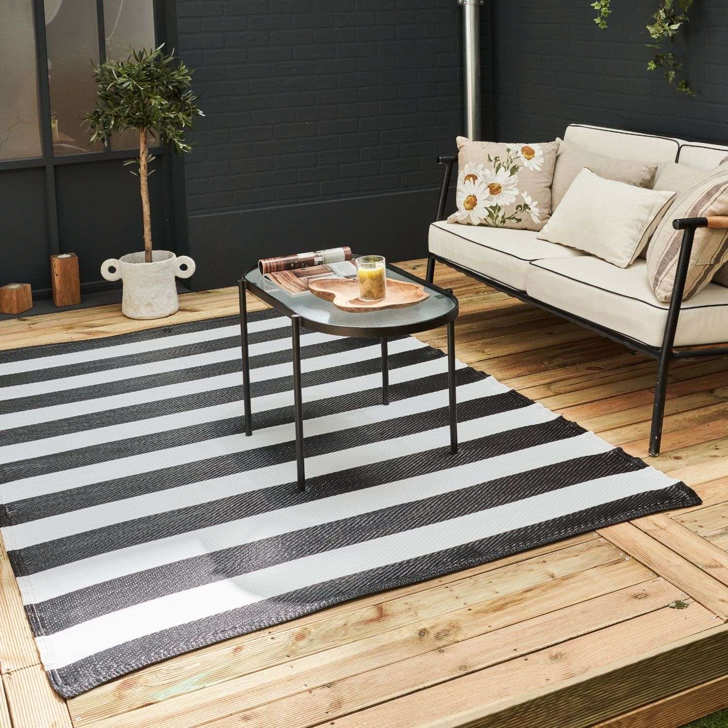 Rainbow Outdoor Rug Black & White | 1030 - PN Home