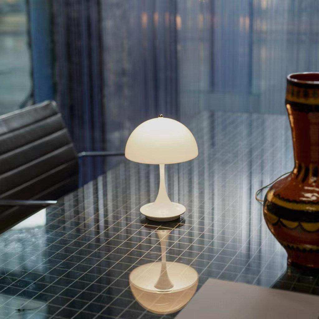 The Luna Lamp