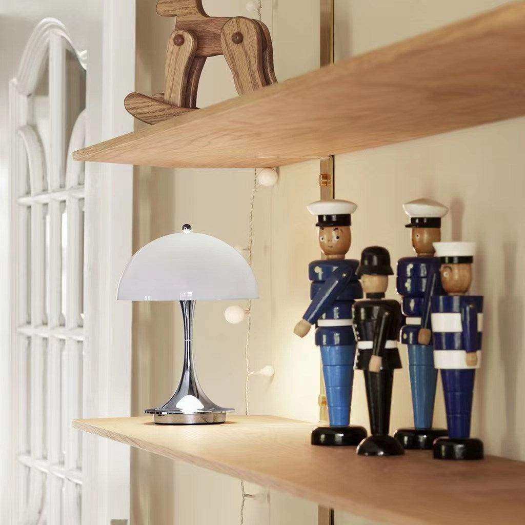 The Luna Lamp