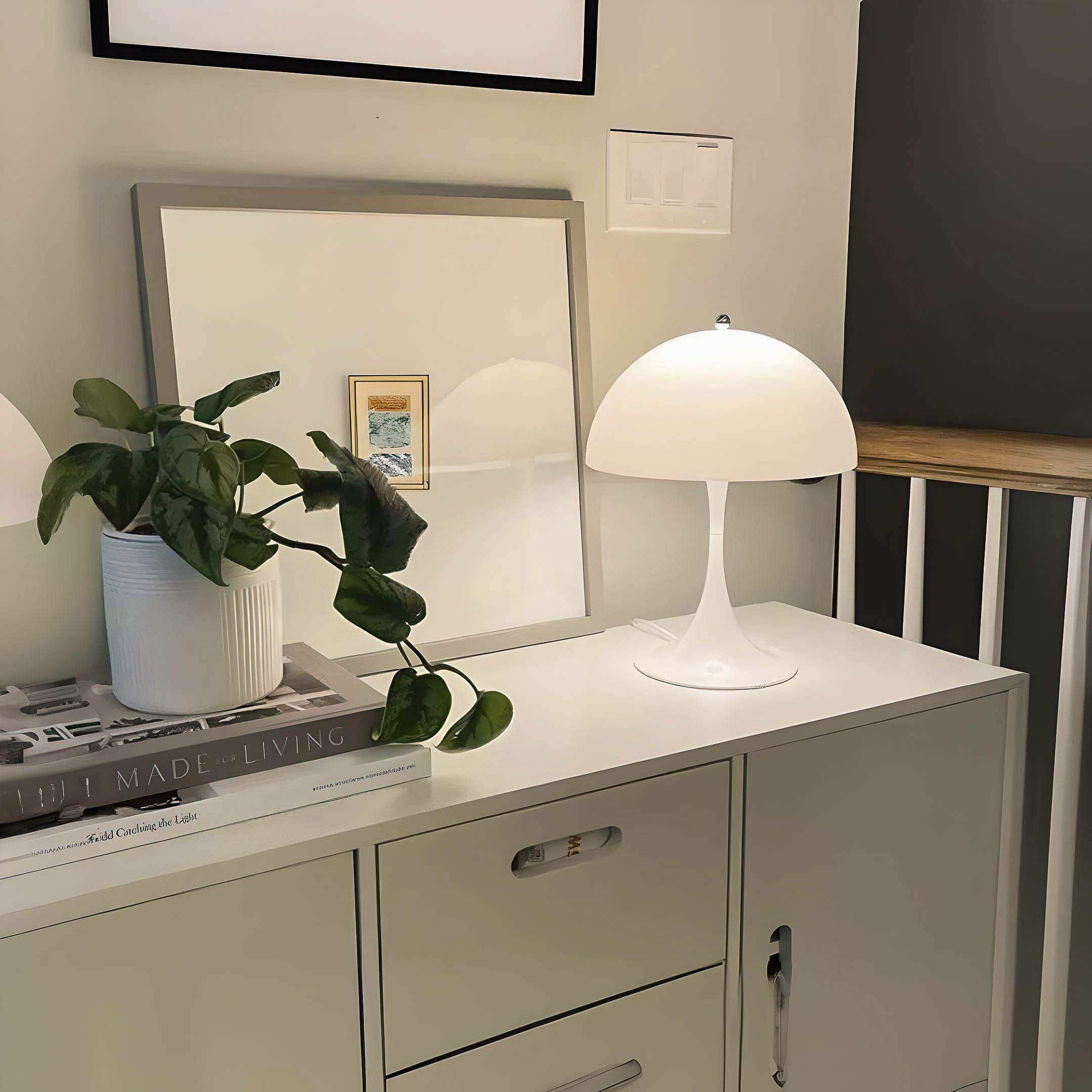 The Luna Lamp