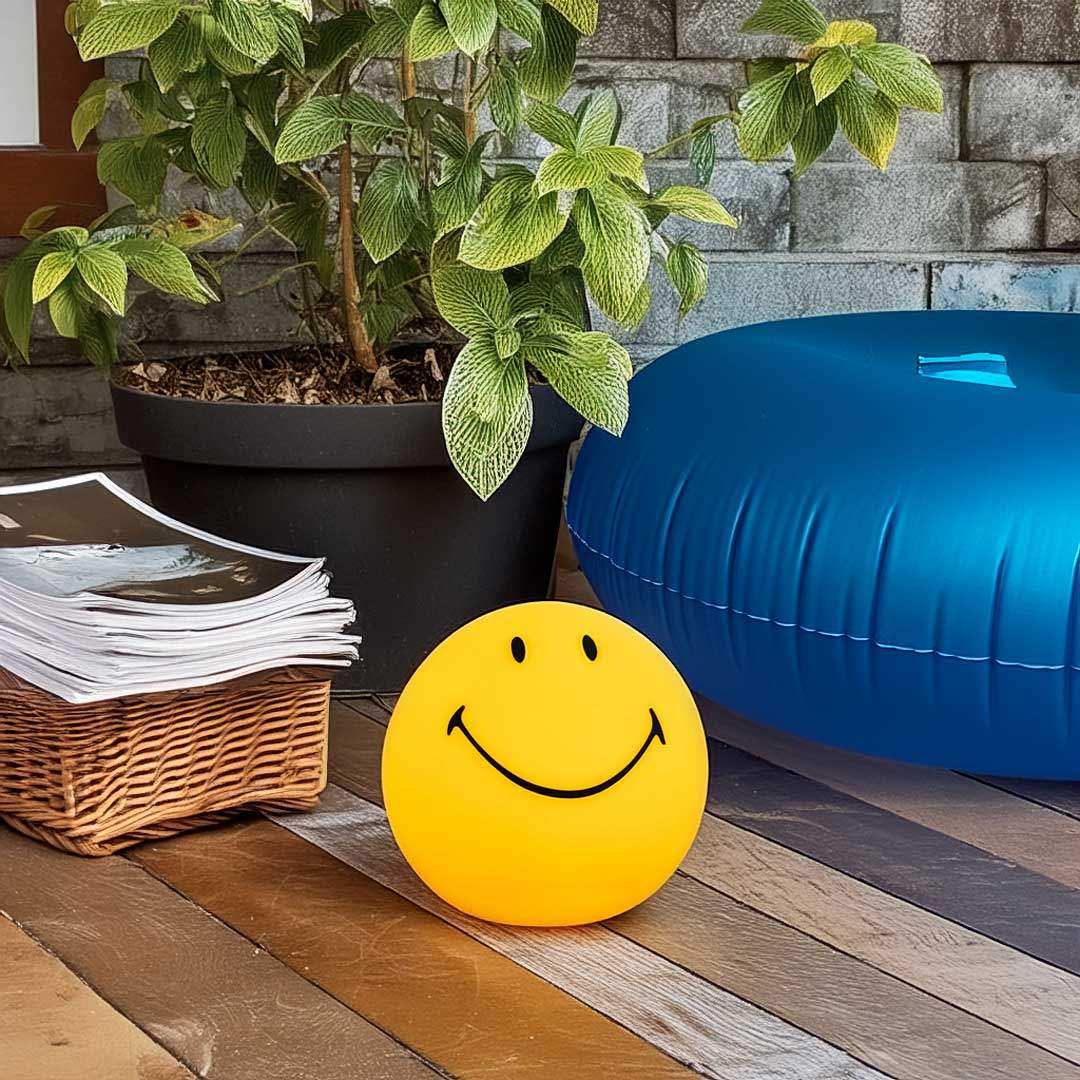 The Smiling Night Lamp