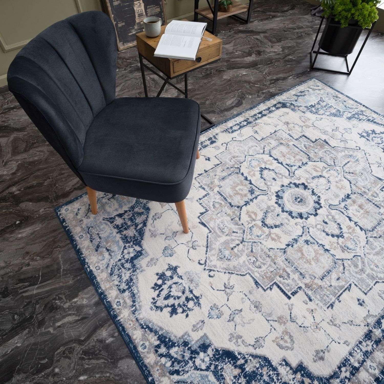 Montana Vintage Navy Rugs | 4000 - PN Home