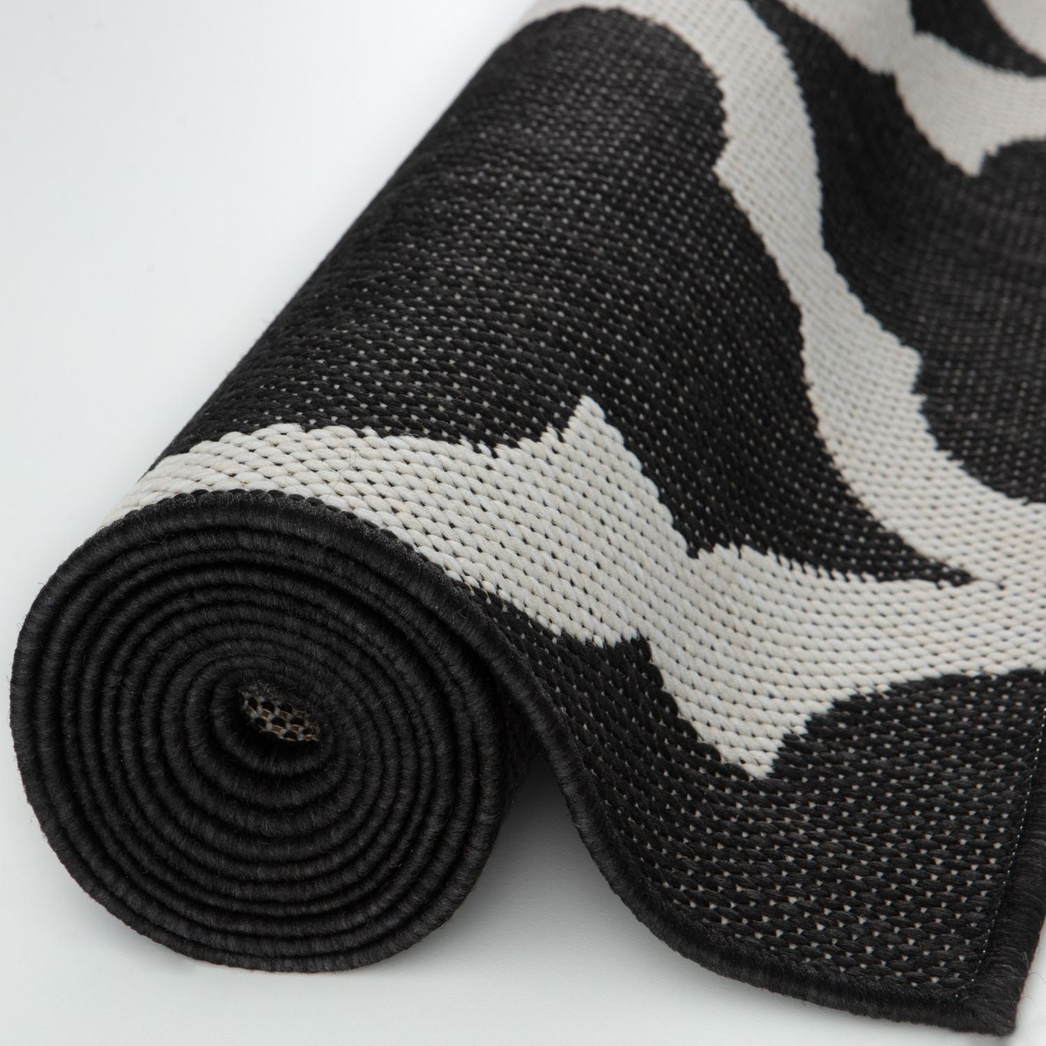 Ecology Outdoor Rug Black | 400B - PN Home