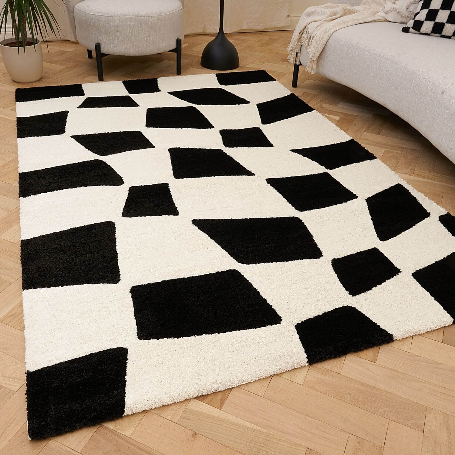 Joli Checkered Black & White Rug - PN Home