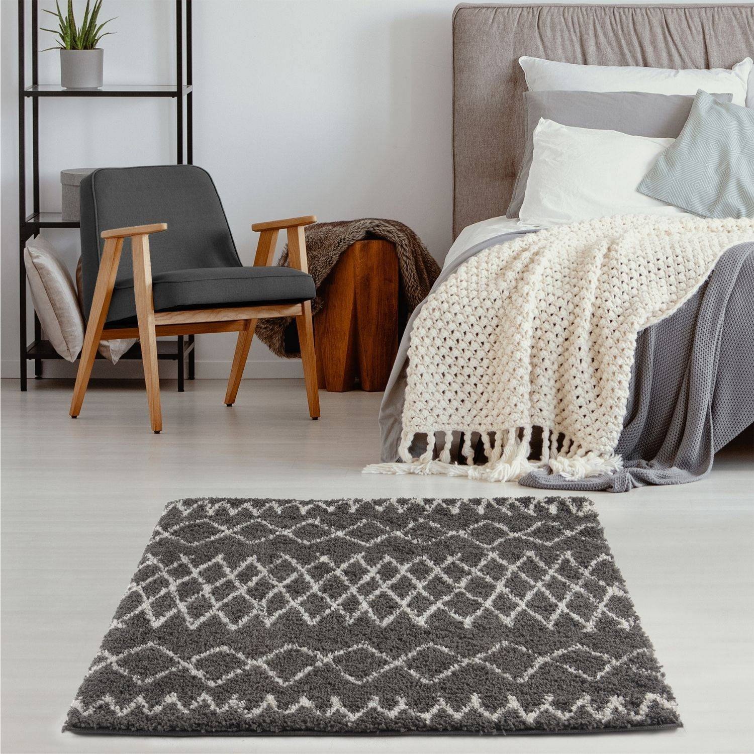 Moroccan Dark Grey Shaggy Rug | 940 - PN Home