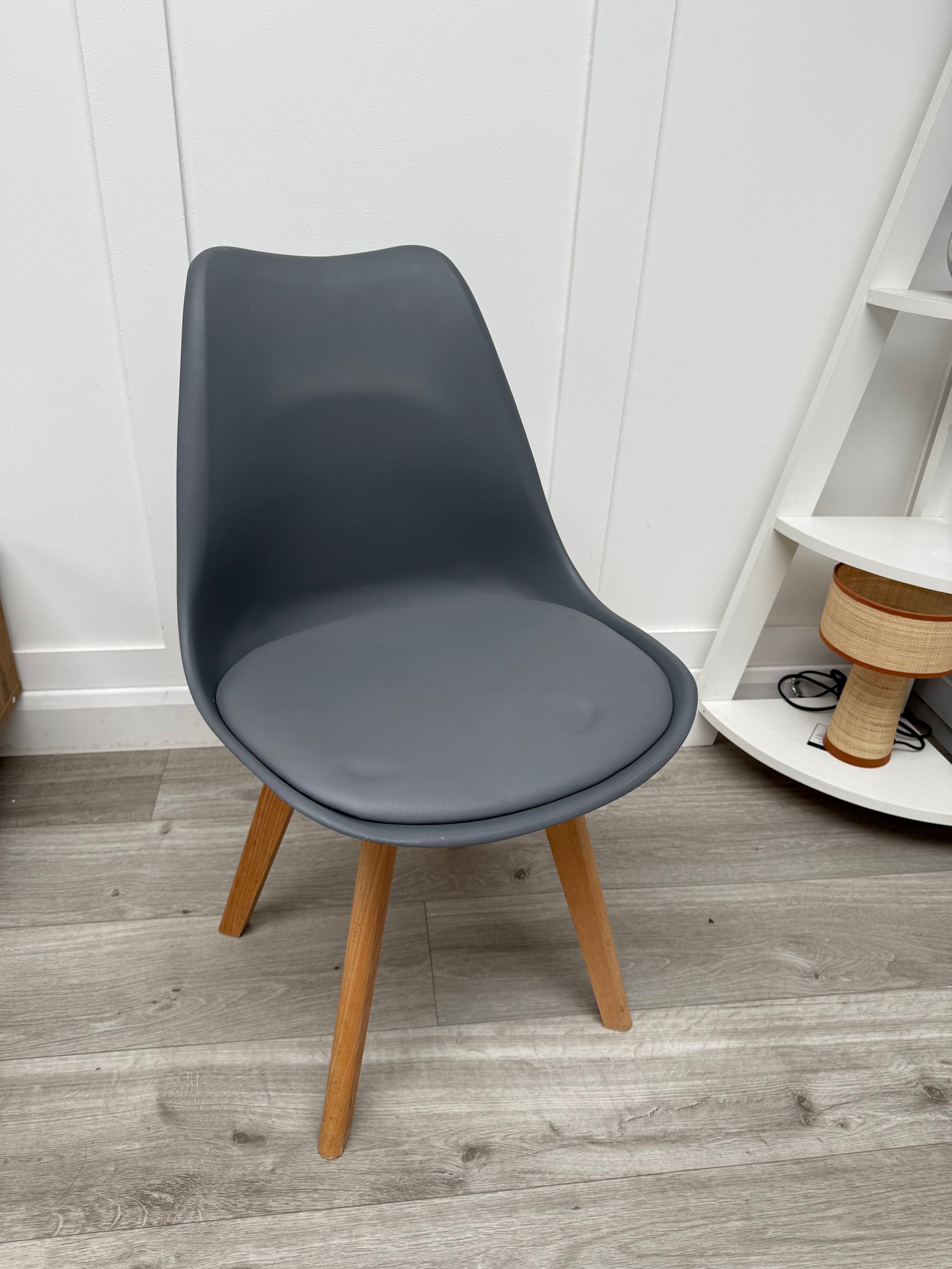 Jamie Tulip Chair