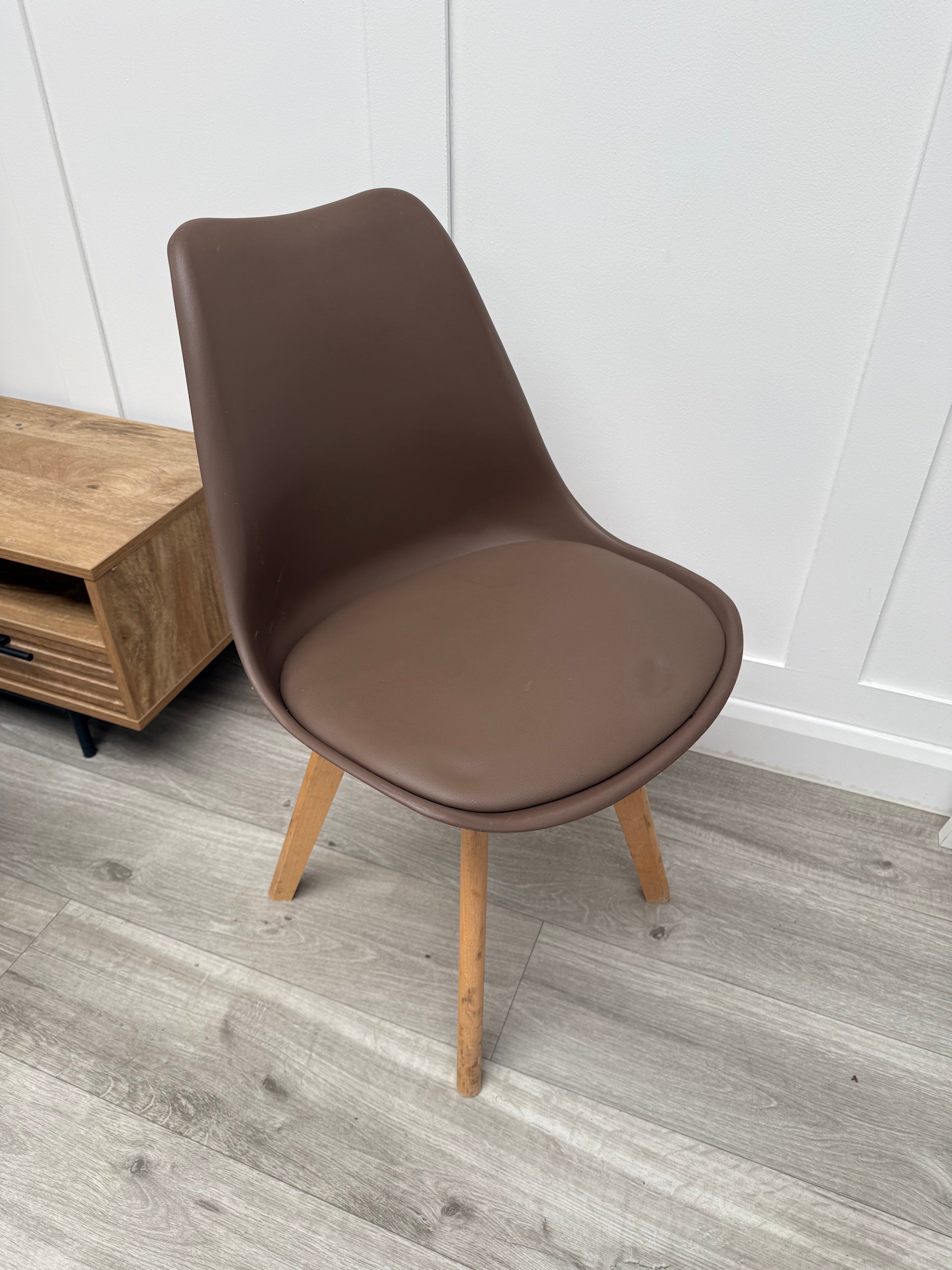 Jamie Tulip Chair