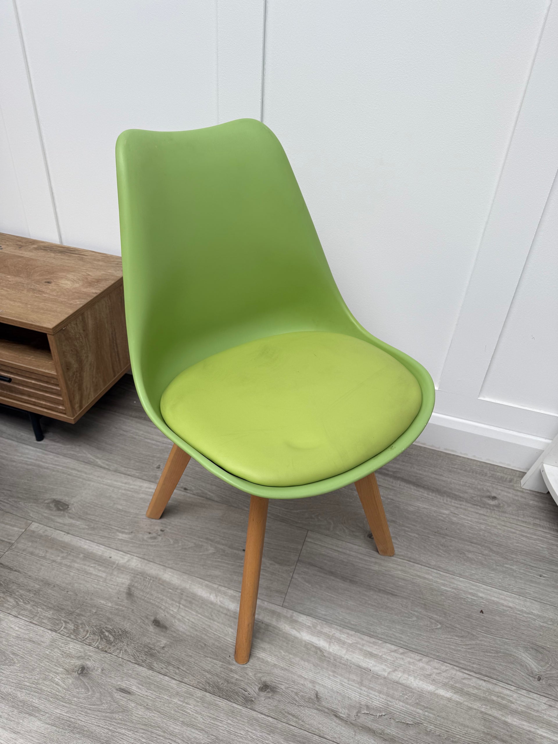 Jamie Tulip Chair