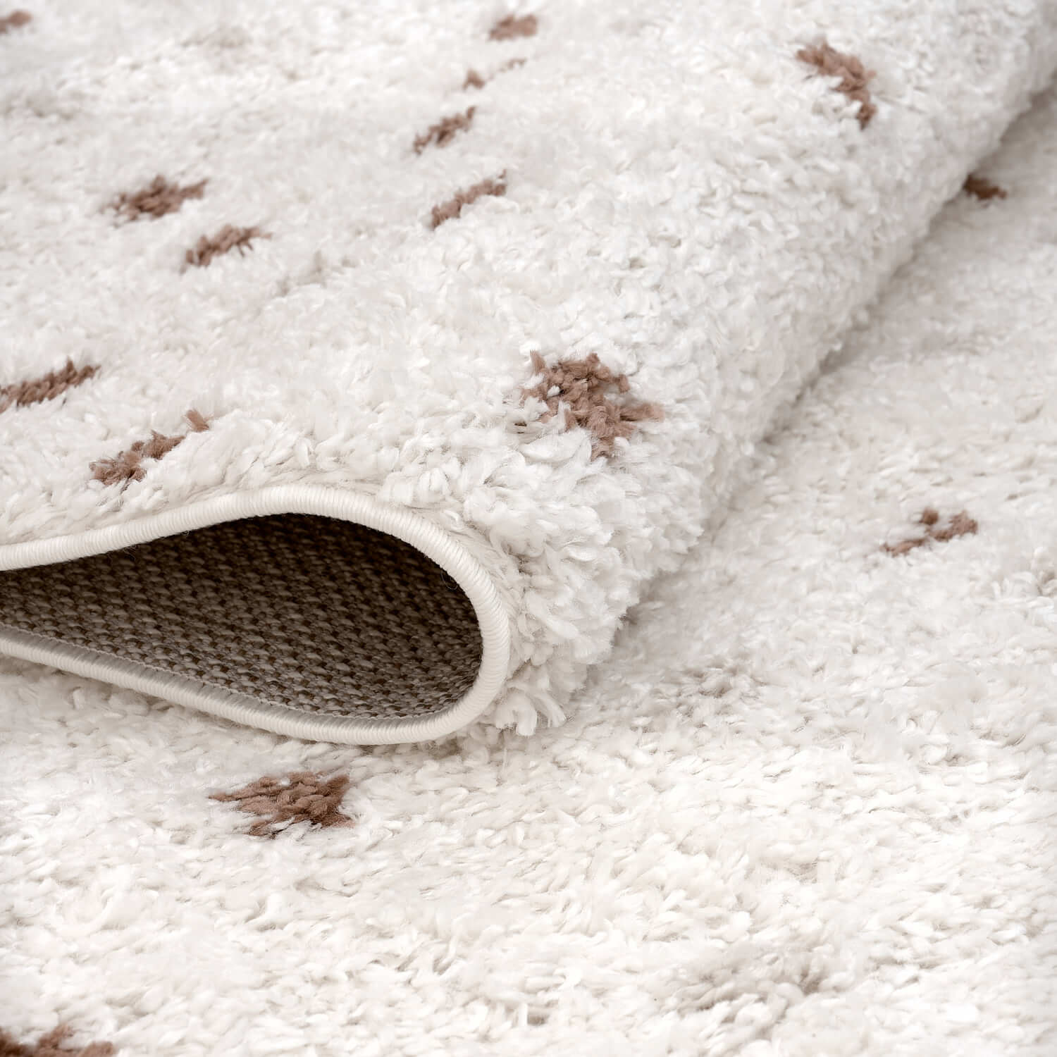 Moodi Shaggy Cream/Terra Biscotti Rug - PN Home
