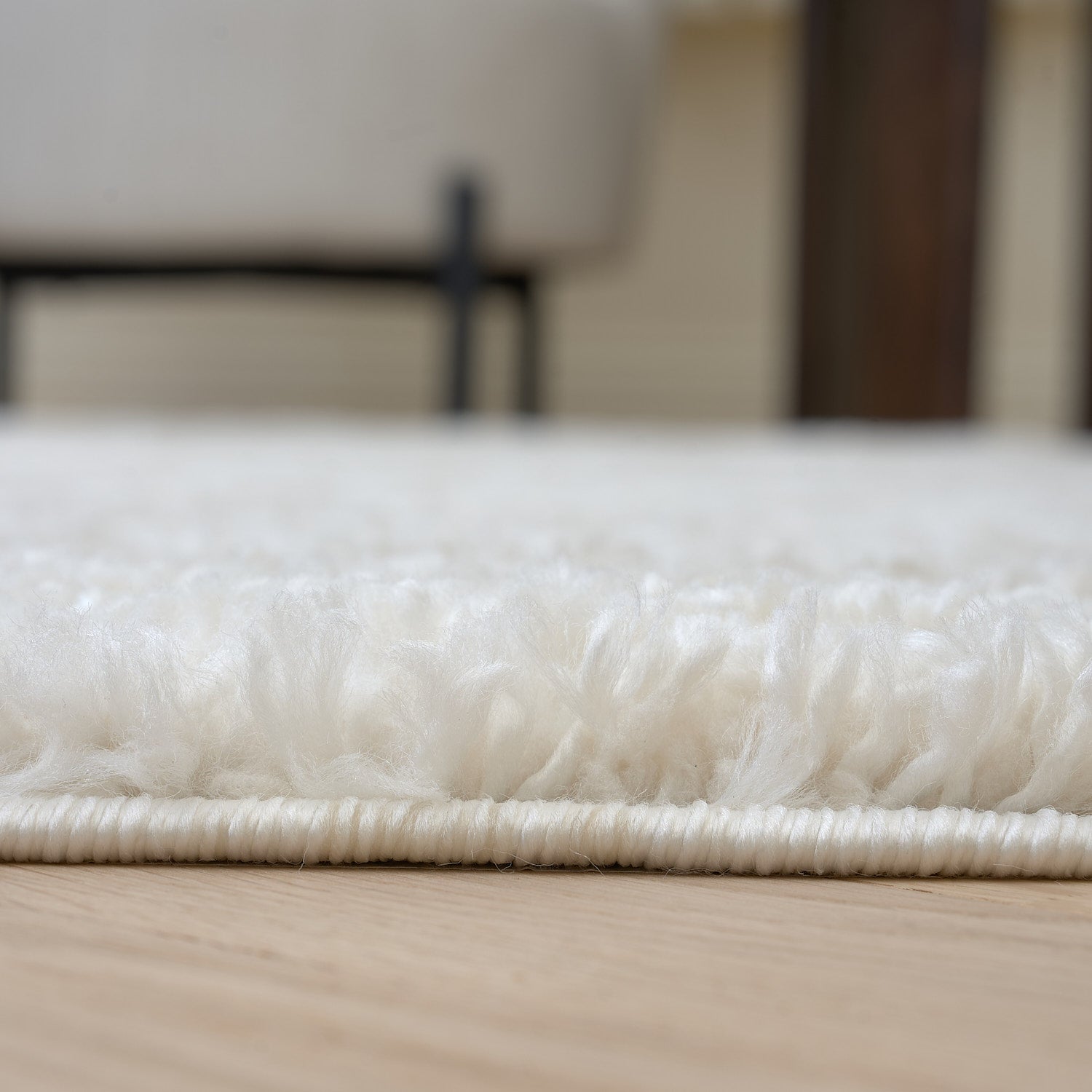 Moodi Shaggy Light Beige Nomari Rug - PN Home