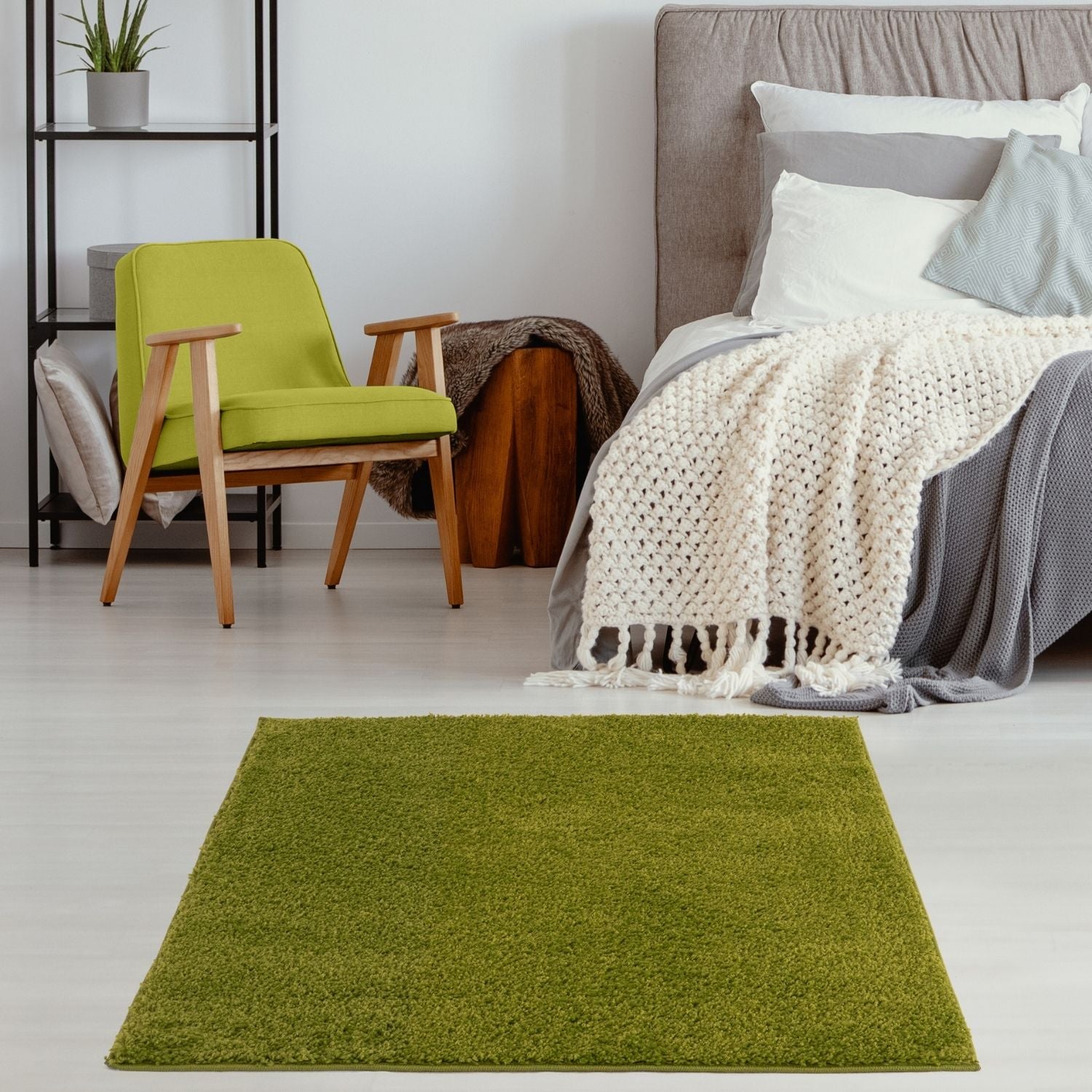 Myshaggy Solid Green Rug - PN Home
