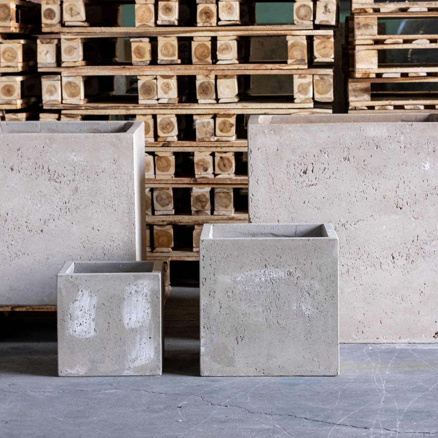 Cubrosa Truffle – 30cm Medium Concrete Square Planter – Cube Plant Pot