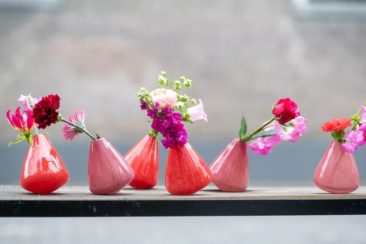 TUMBLING VASE - H12 D10 cm - RASPBERRY