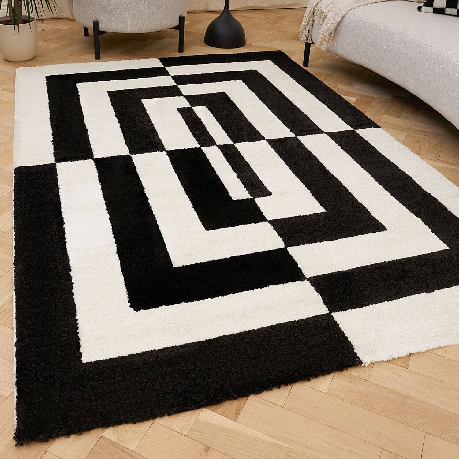 Joli Geometric Black & White Rug - PN Home