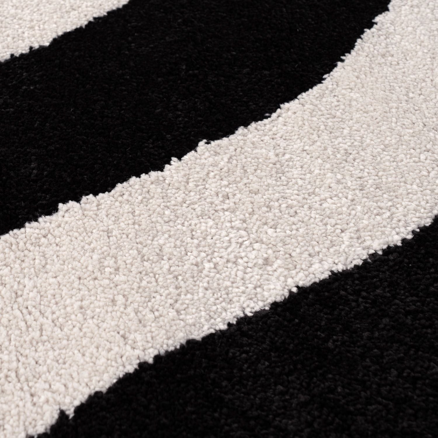 Joli Wave Black & White Rug - PN Home