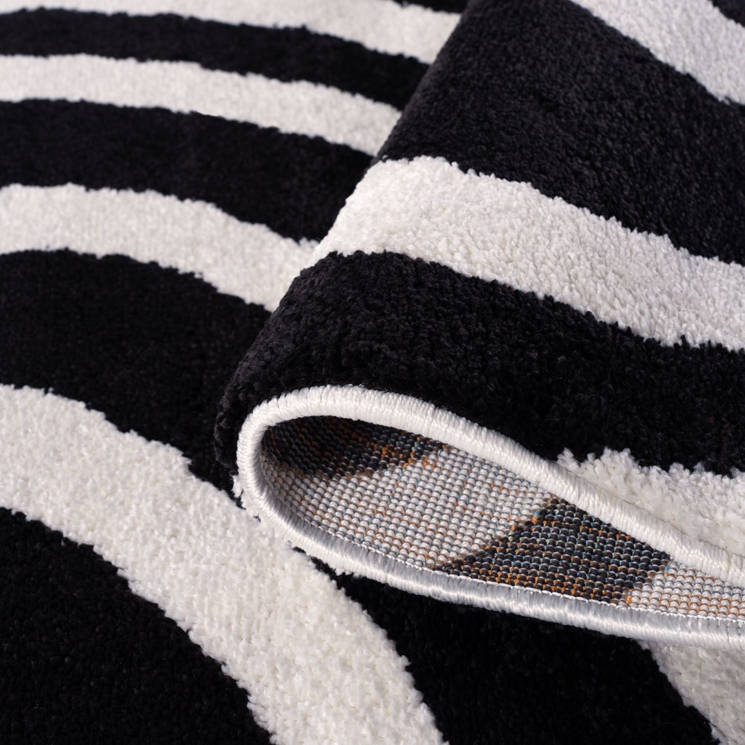 Joli Striped Black & White Rug - PN Home