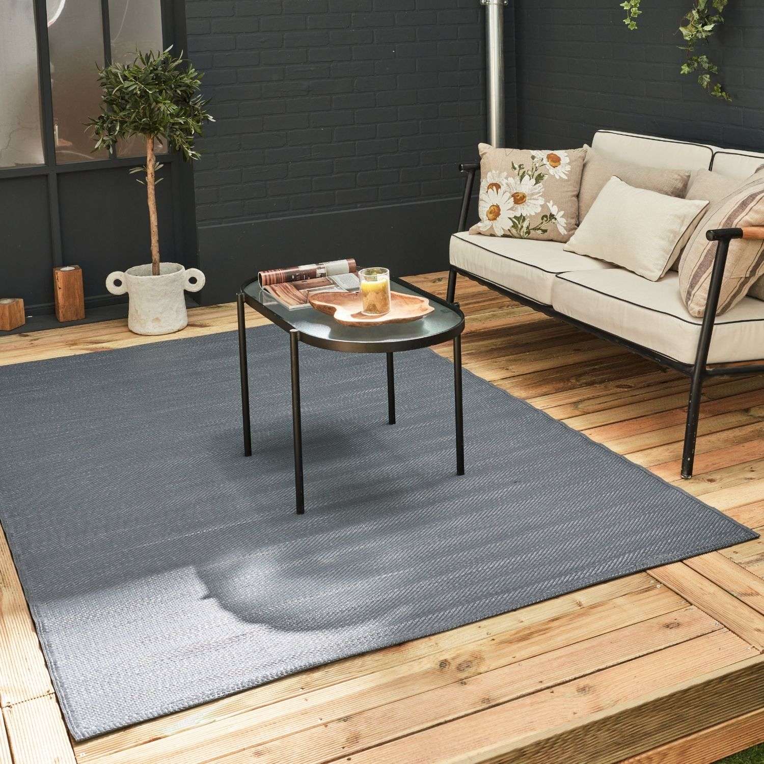 Urban Outdoor Rug Anthracite | 1000 - PN Home