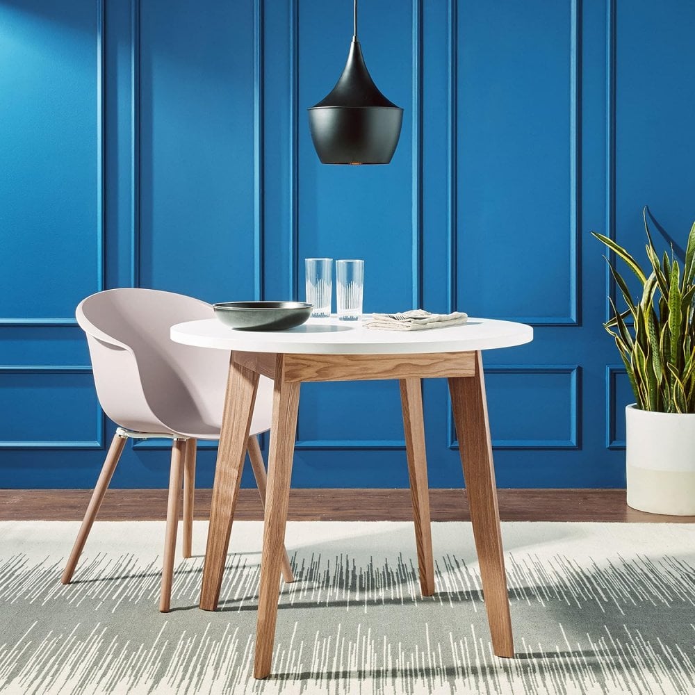 Round Nordic Table