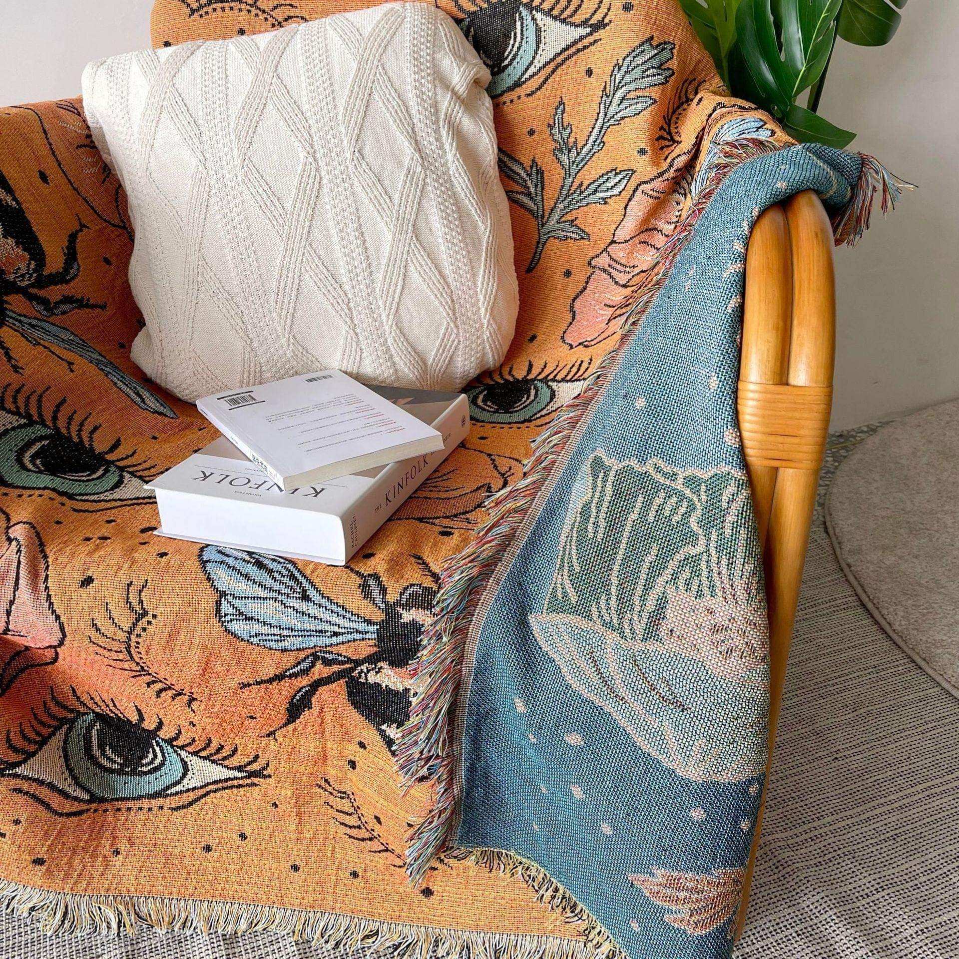 The Bumble Bee Tapestry / Throw